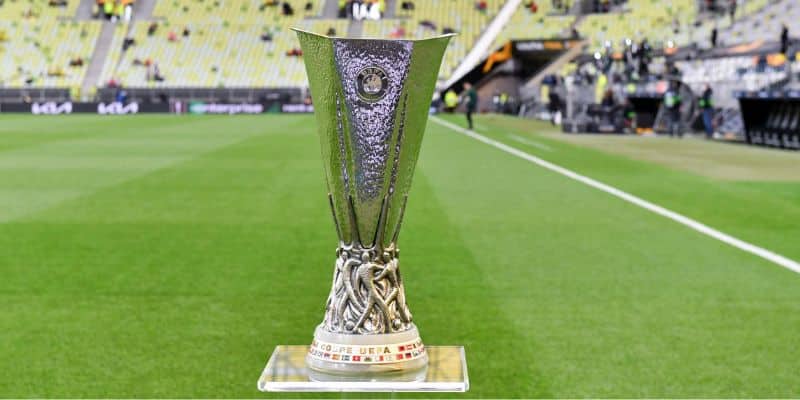 Chiếc cúp danh giá Europa League